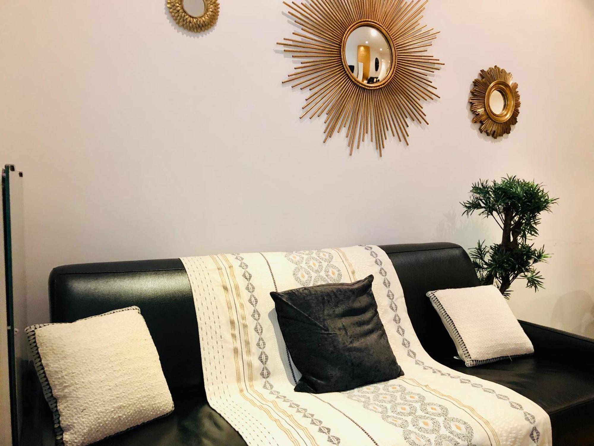 Appartement 21a Marechal Foch Avenue Champs-elysees *