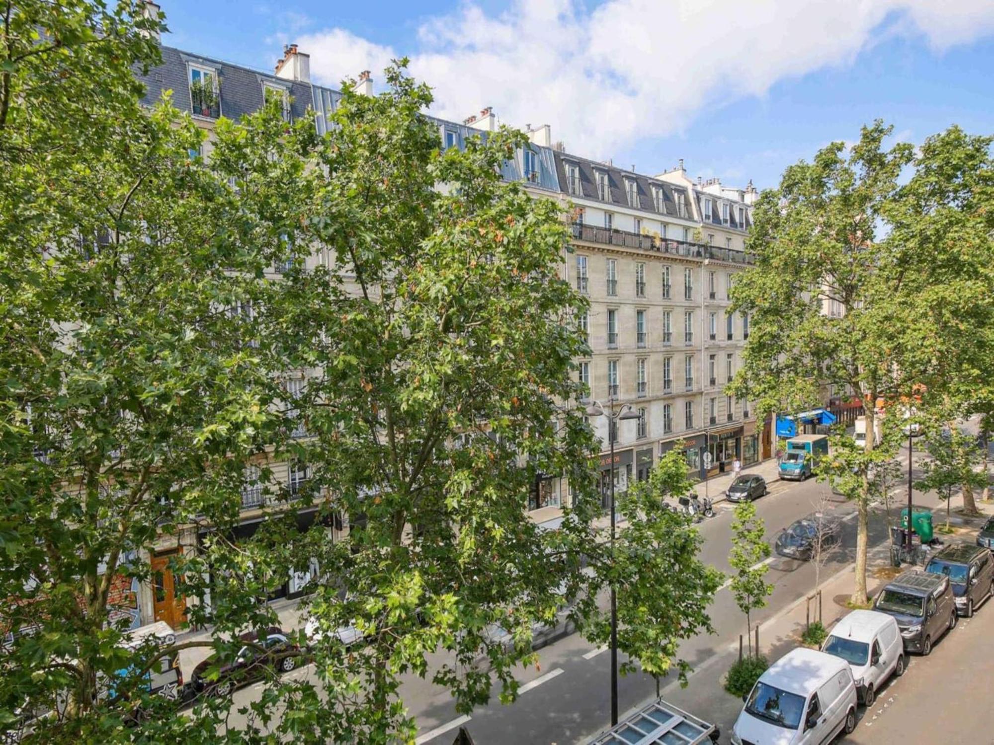 Modern -1br-2p- Le Marais Apartment Paris