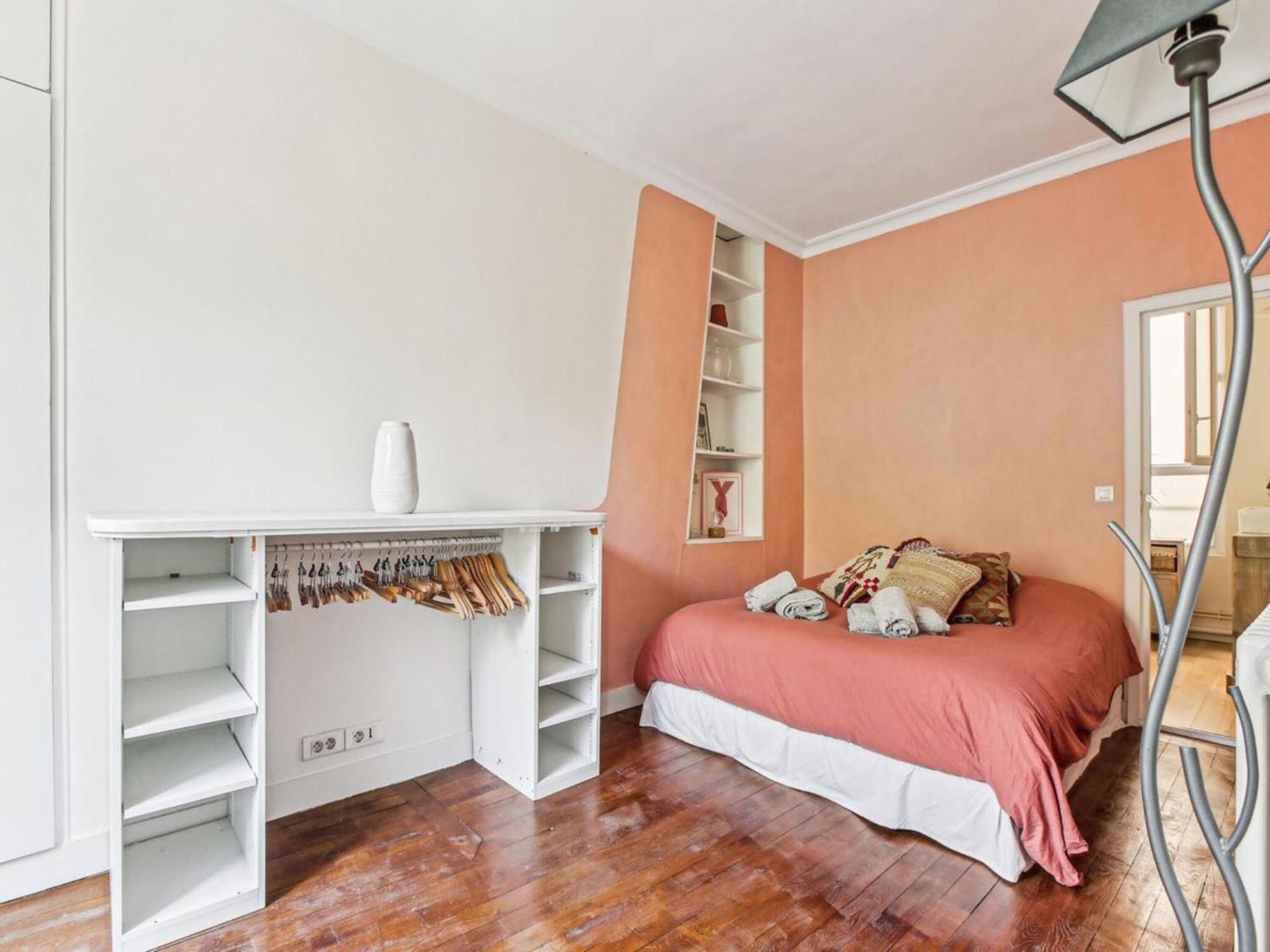 Modern -1br-2p- Le Marais Paris