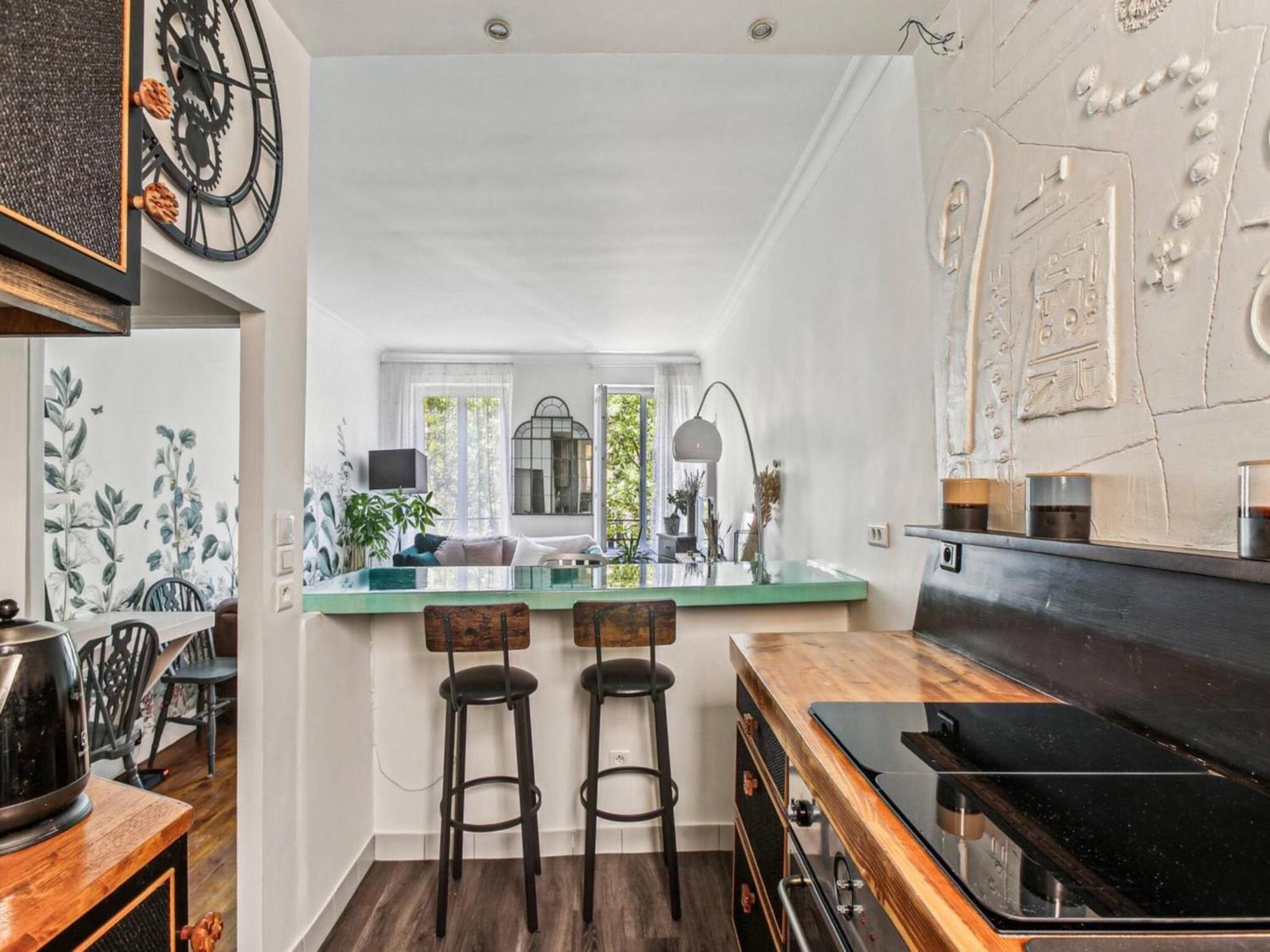 Modern -1br-2p- Le Marais Apartment