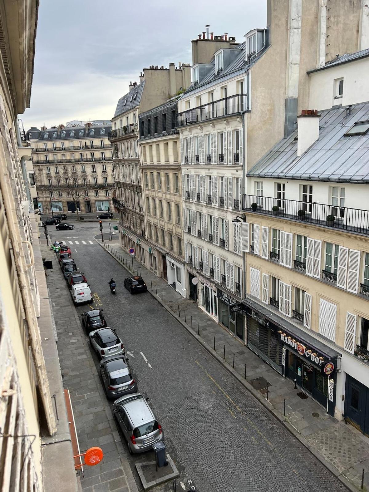 Proche Champs Elysee 8e Apartment *