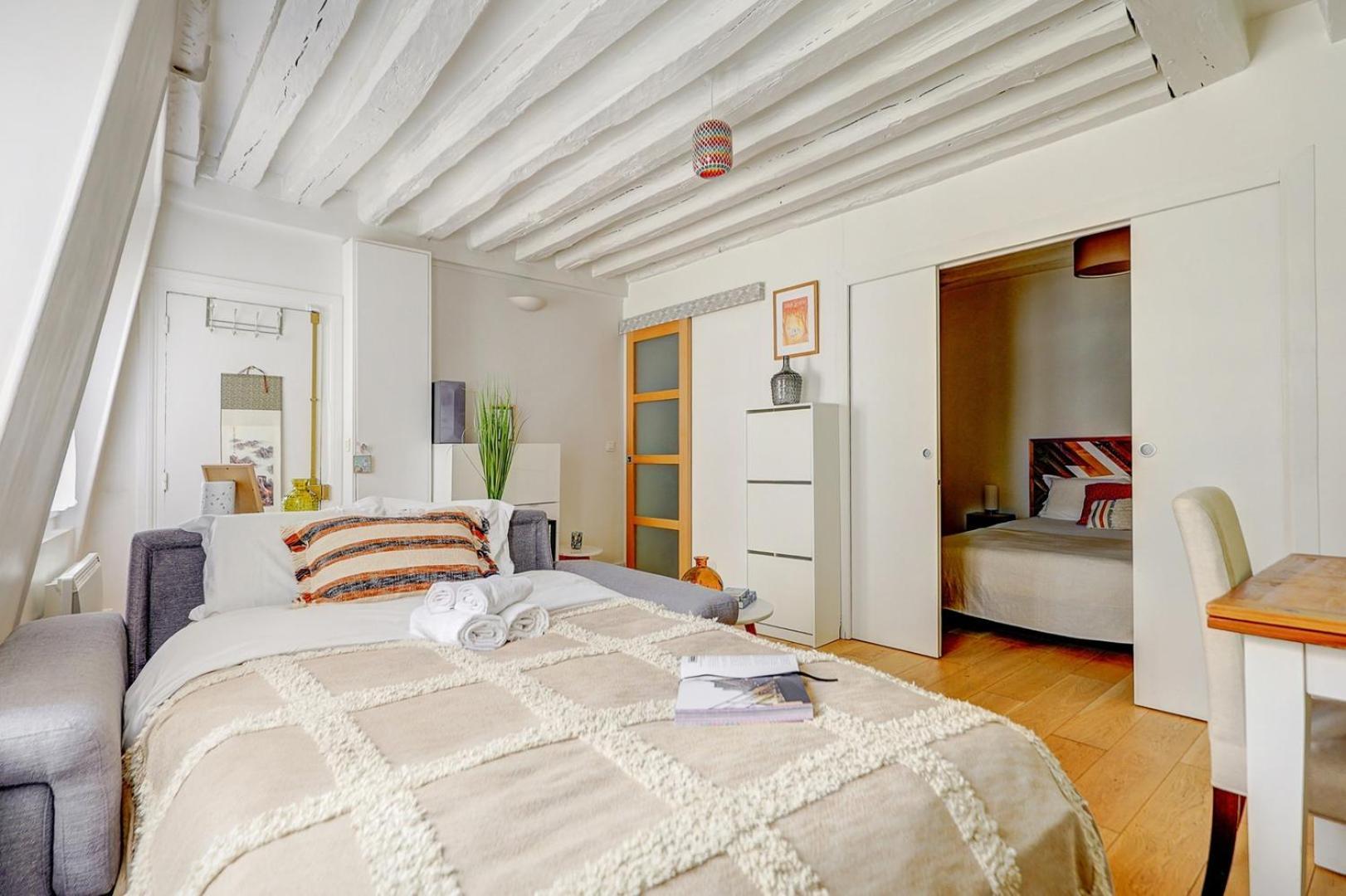 Apartment Bnbnook - Charming 1br Near Louvre & Palais Royal Paris