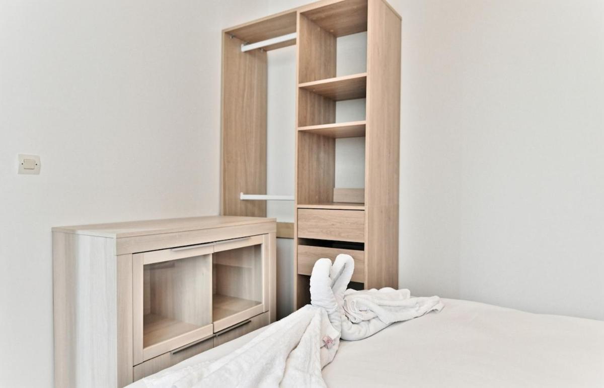Near Mairie 10eme - Iii Apartment Paris