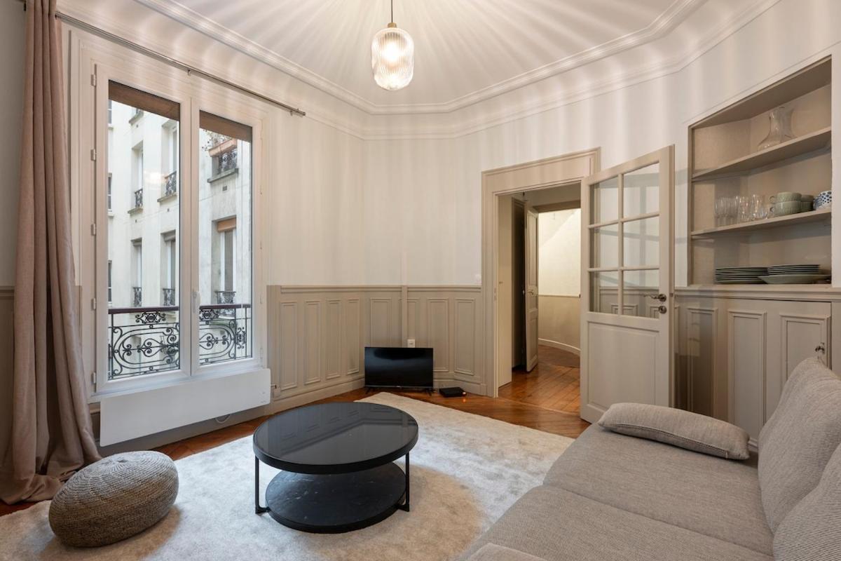 Appartement Elegant Et Spacieux Dans Le 8eme Paris