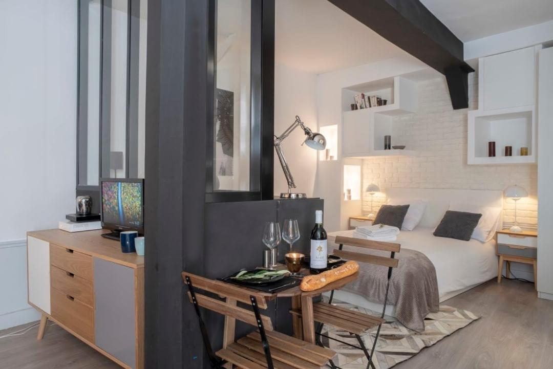 Charming Flat W Terrace Near Le Marais - 1 Appartement Paris