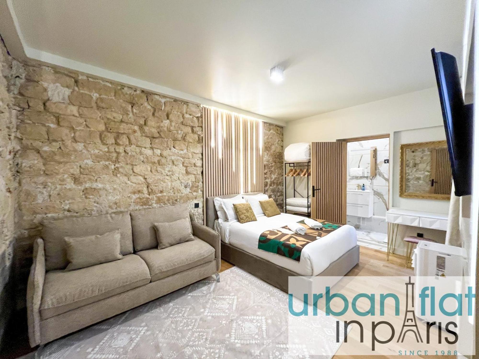 Apartment Urban Flat - 196 Saint Honore Paris