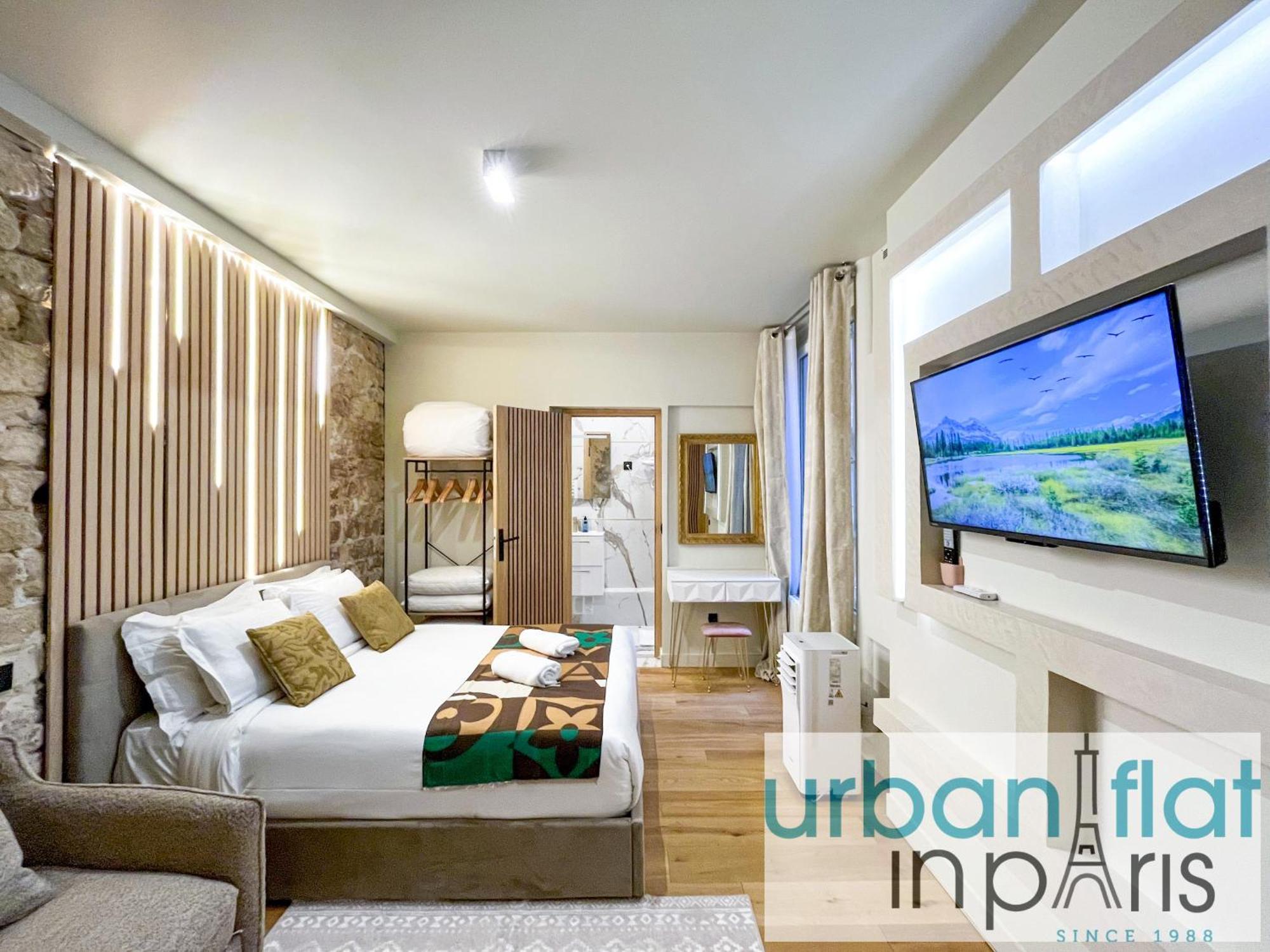 Urban Flat - 196 Saint Honore Paris