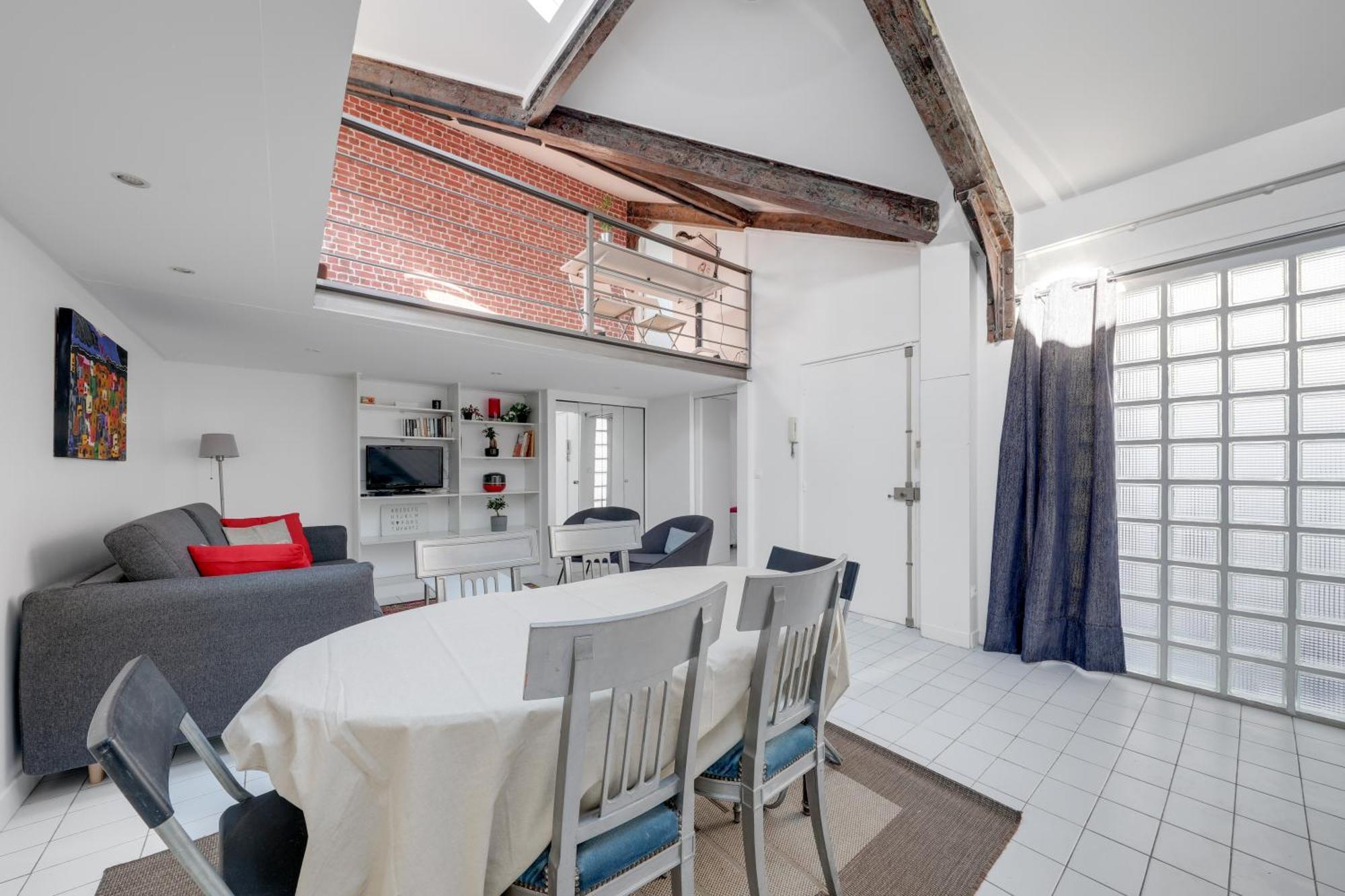 Large Luxury Loft For 6 People By Weekome Paris