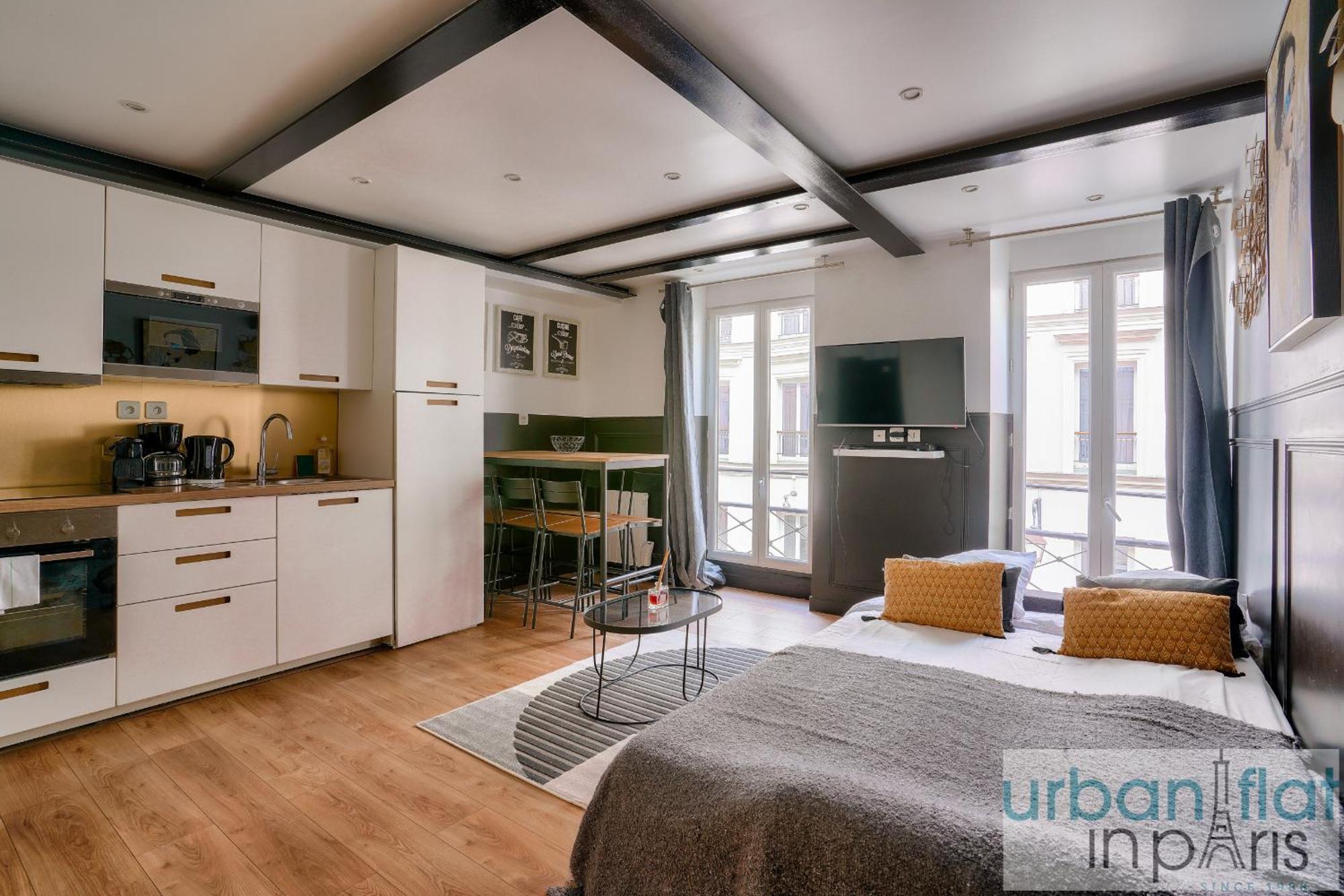 13 Luxury Flat Eiffel Design 2 Apartment Paris