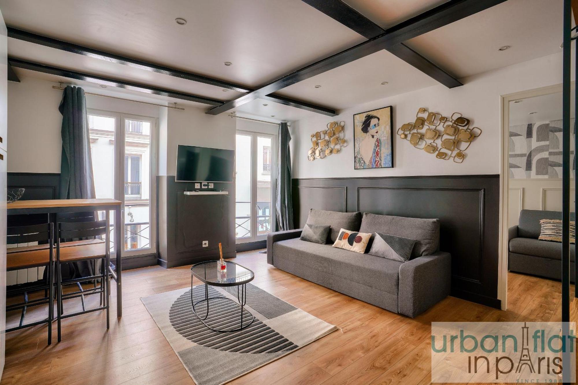 Apartment 13 Luxury Flat Eiffel Design 2 *