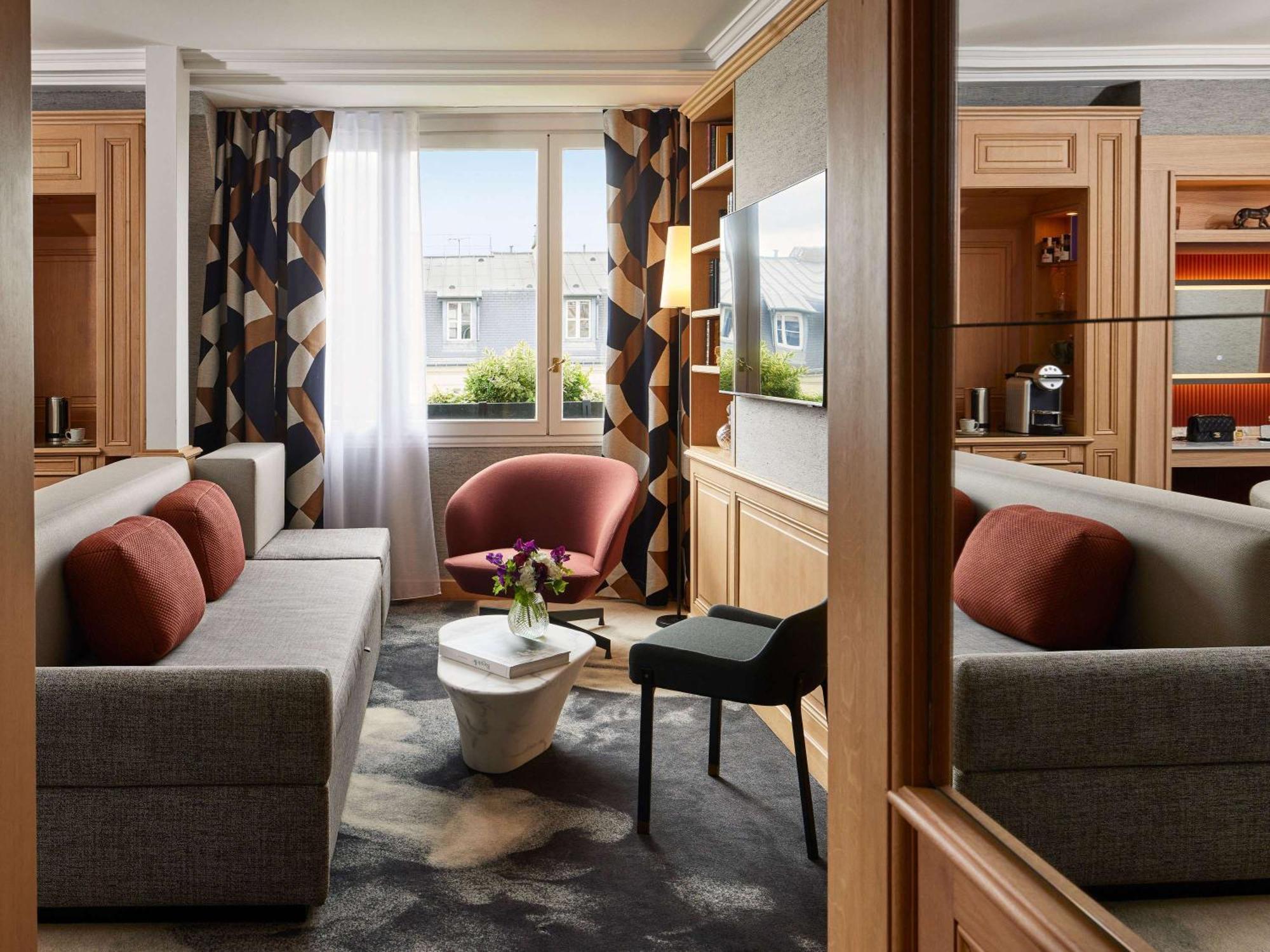Sofitel Baltimore Tour Eiffel 5*