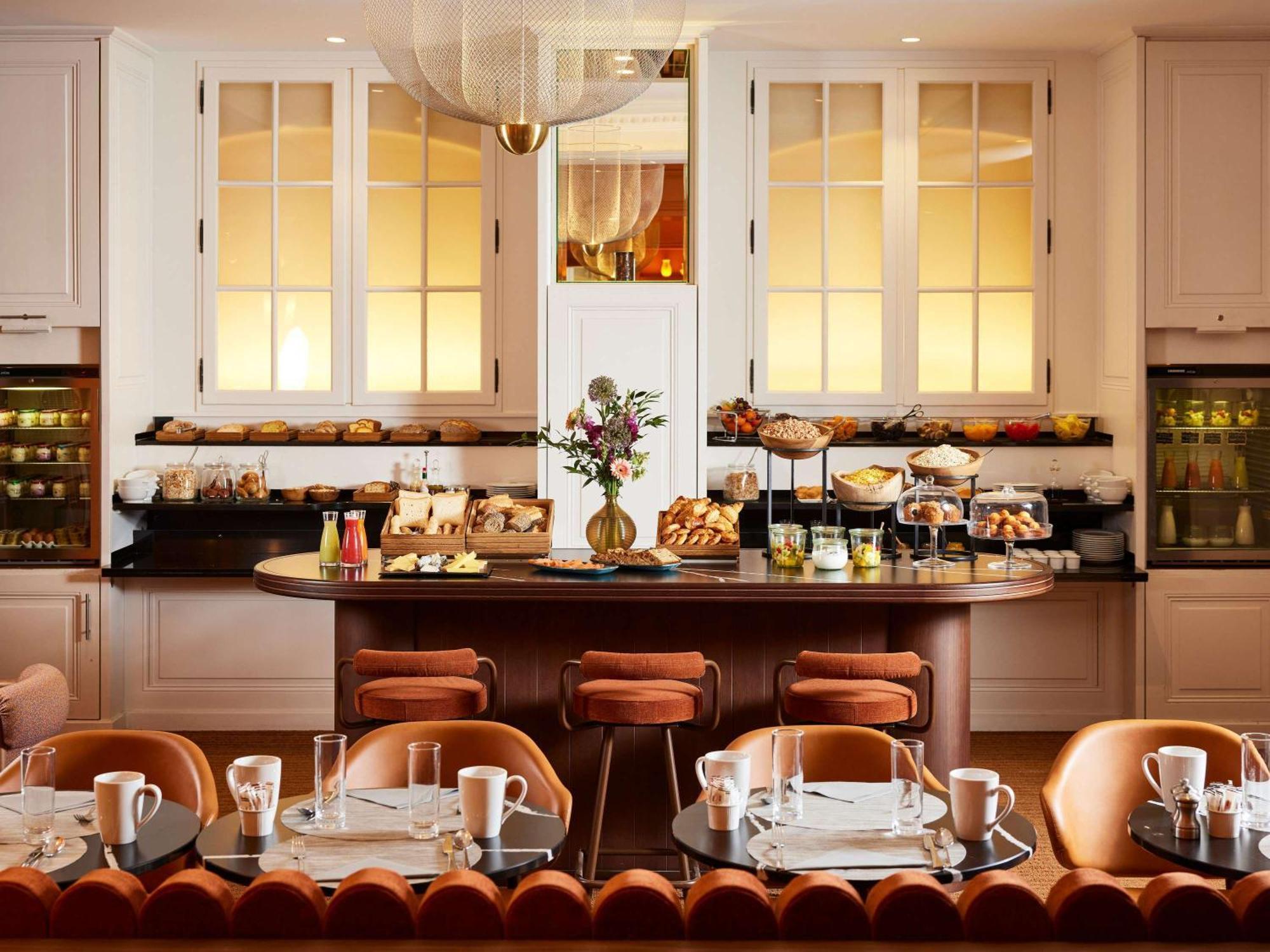 Sofitel Baltimore Tour Eiffel Hotel 5*