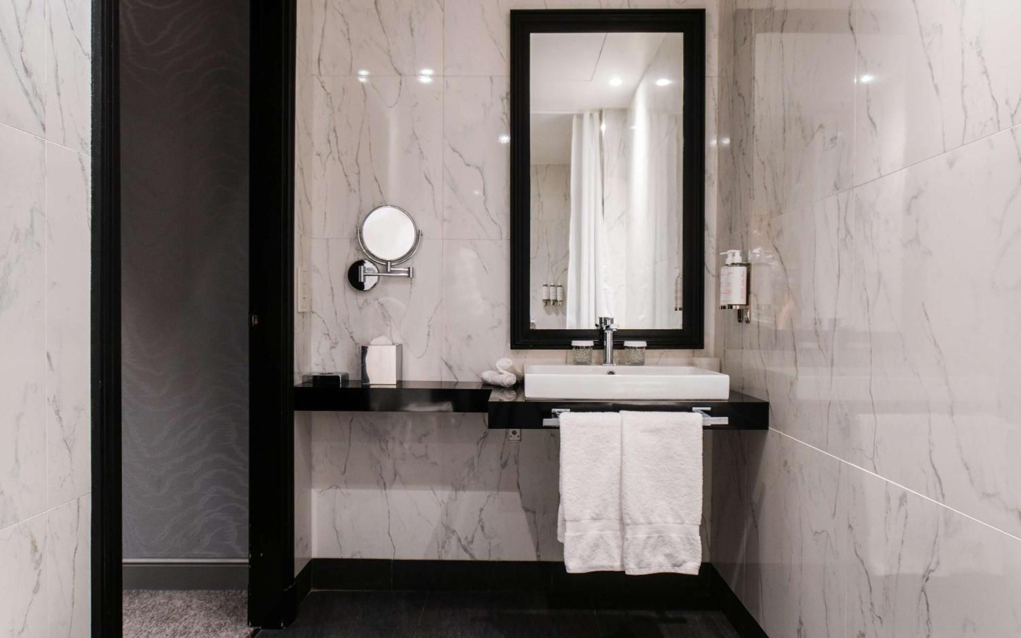 Maison Astor Paris, Curio Collection By Hilton Hotel