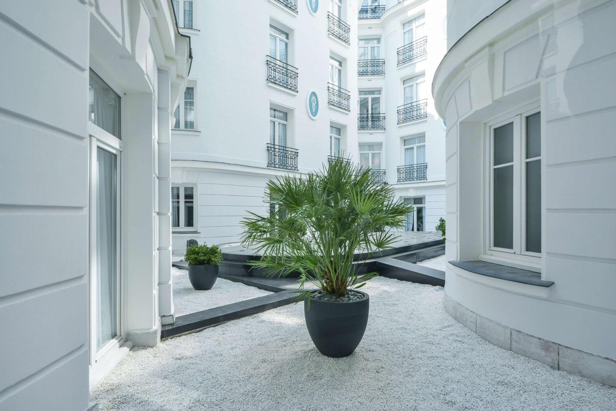 Hotel Maison Astor Paris, Curio Collection By Hilton 4*