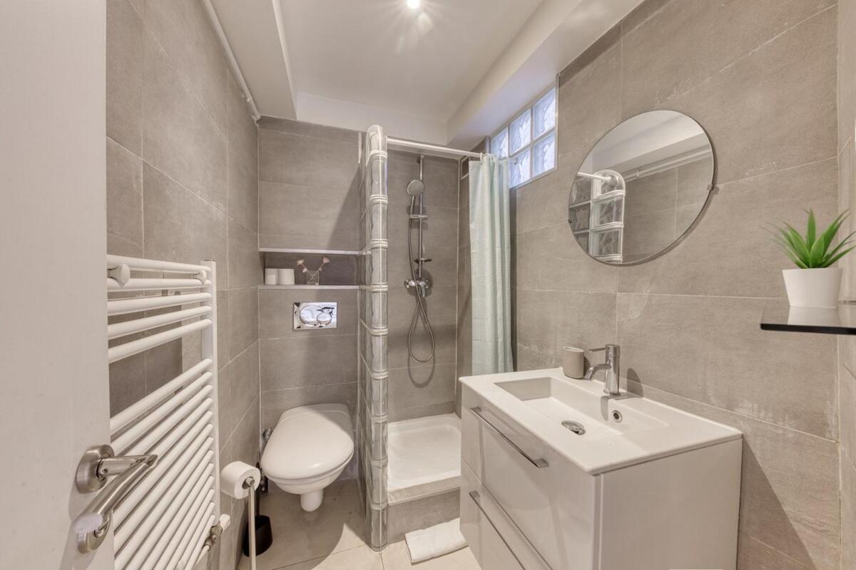 Garden Flat In 16 Apartment *