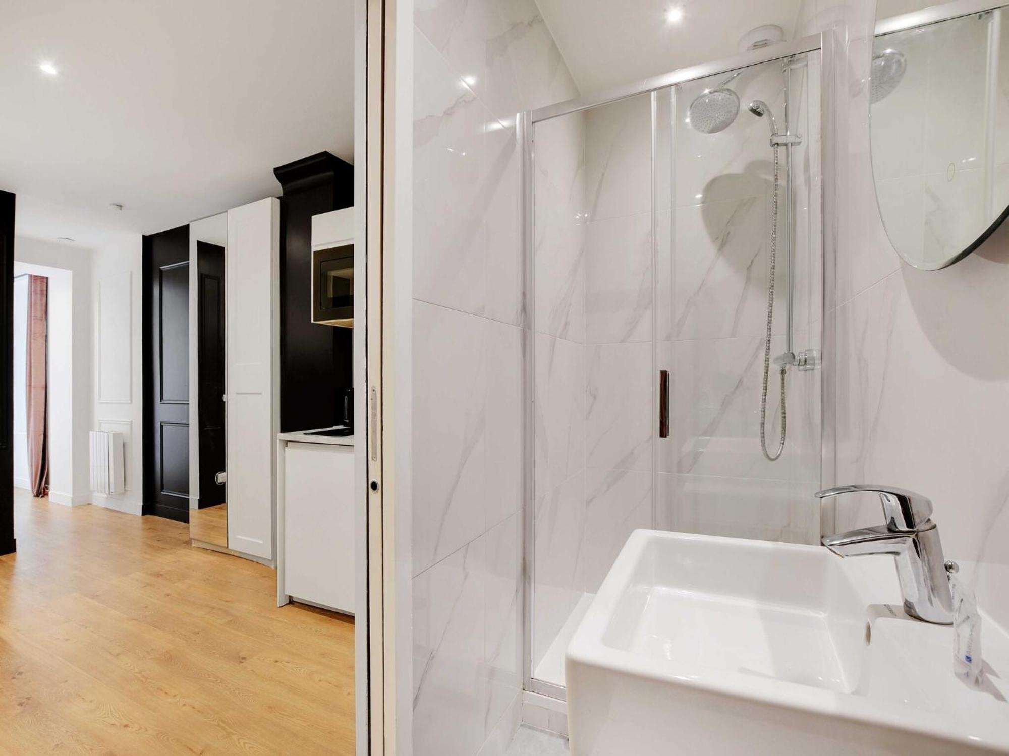 Comfortable - 1br 4p - Republique