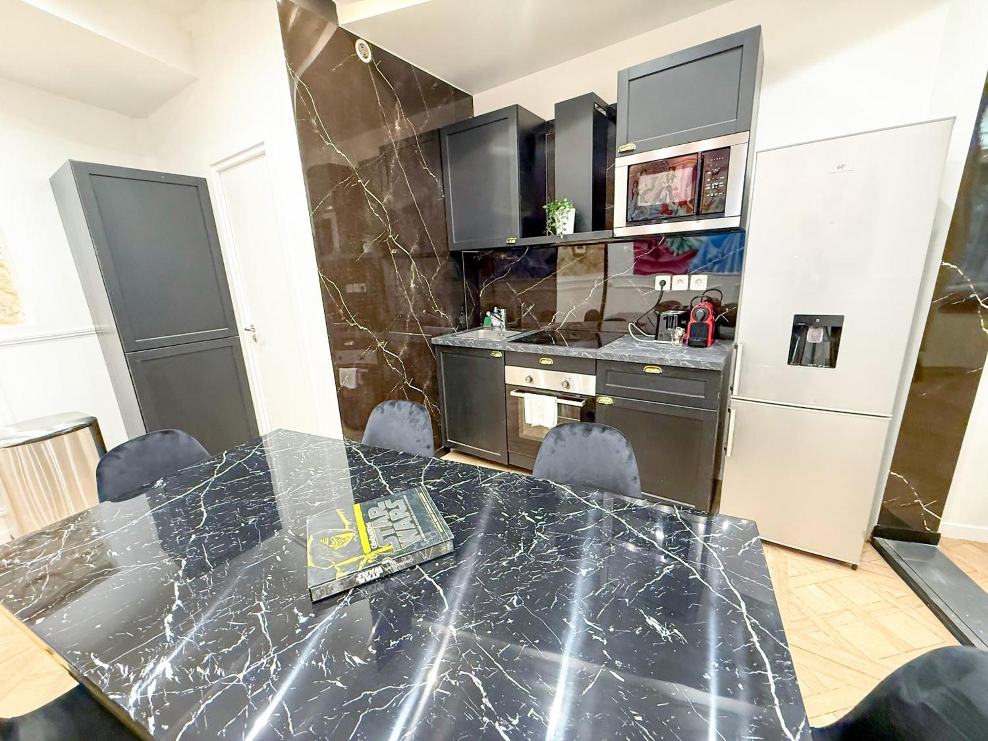 74 - Star Wars Le Marais Appartement