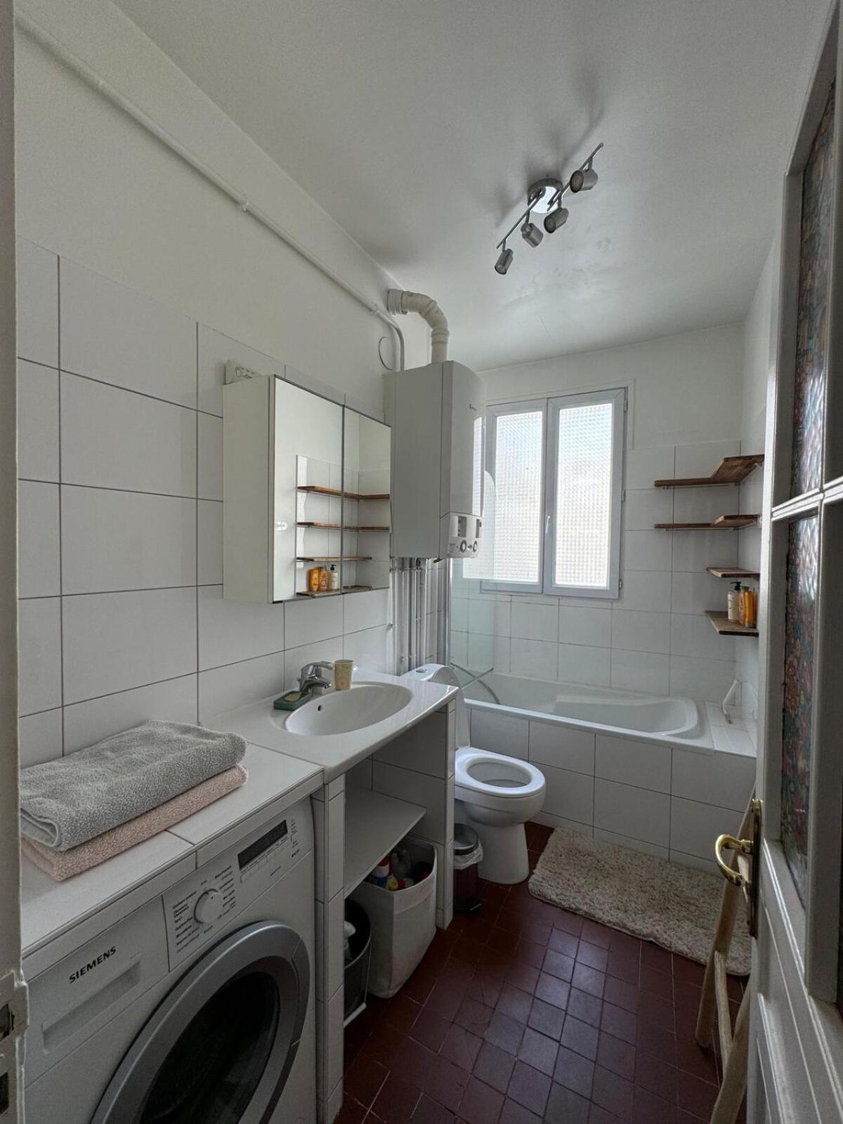 Situe En Plein Coeur De Appartement Paris