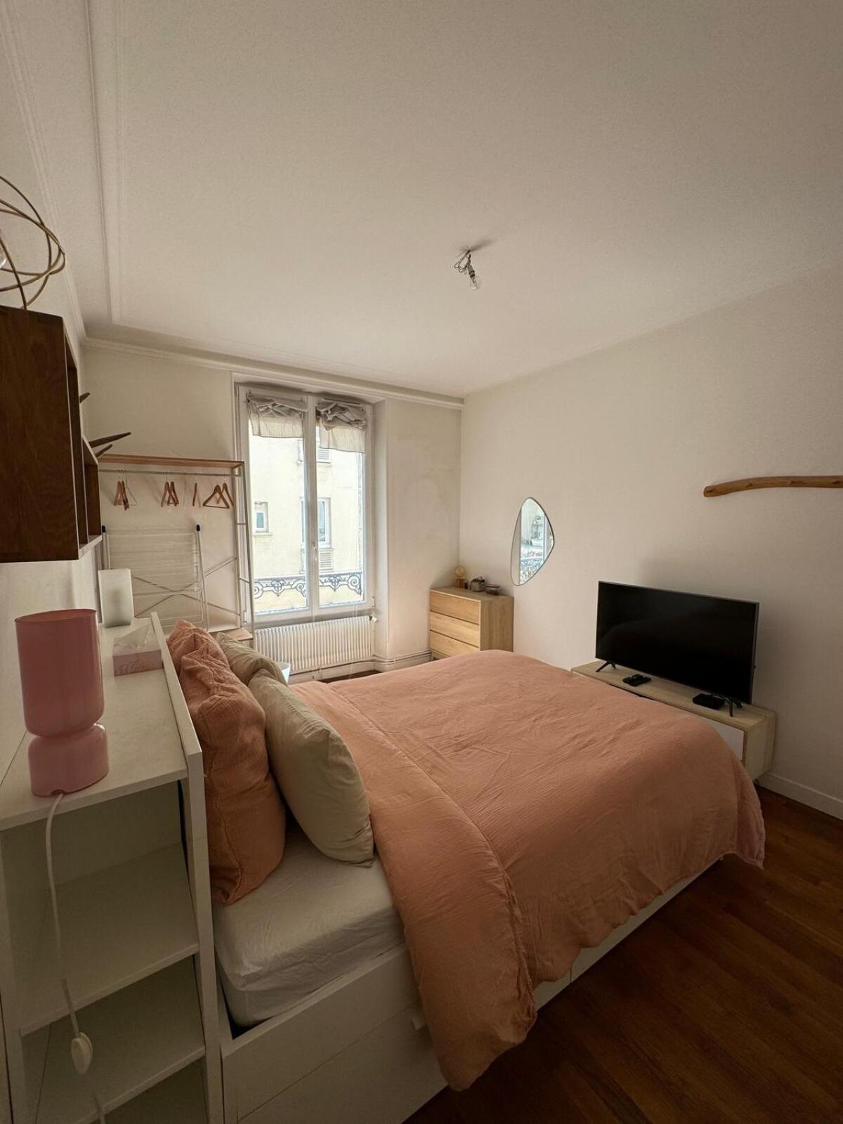 Situe En Plein Coeur De Appartement Paris