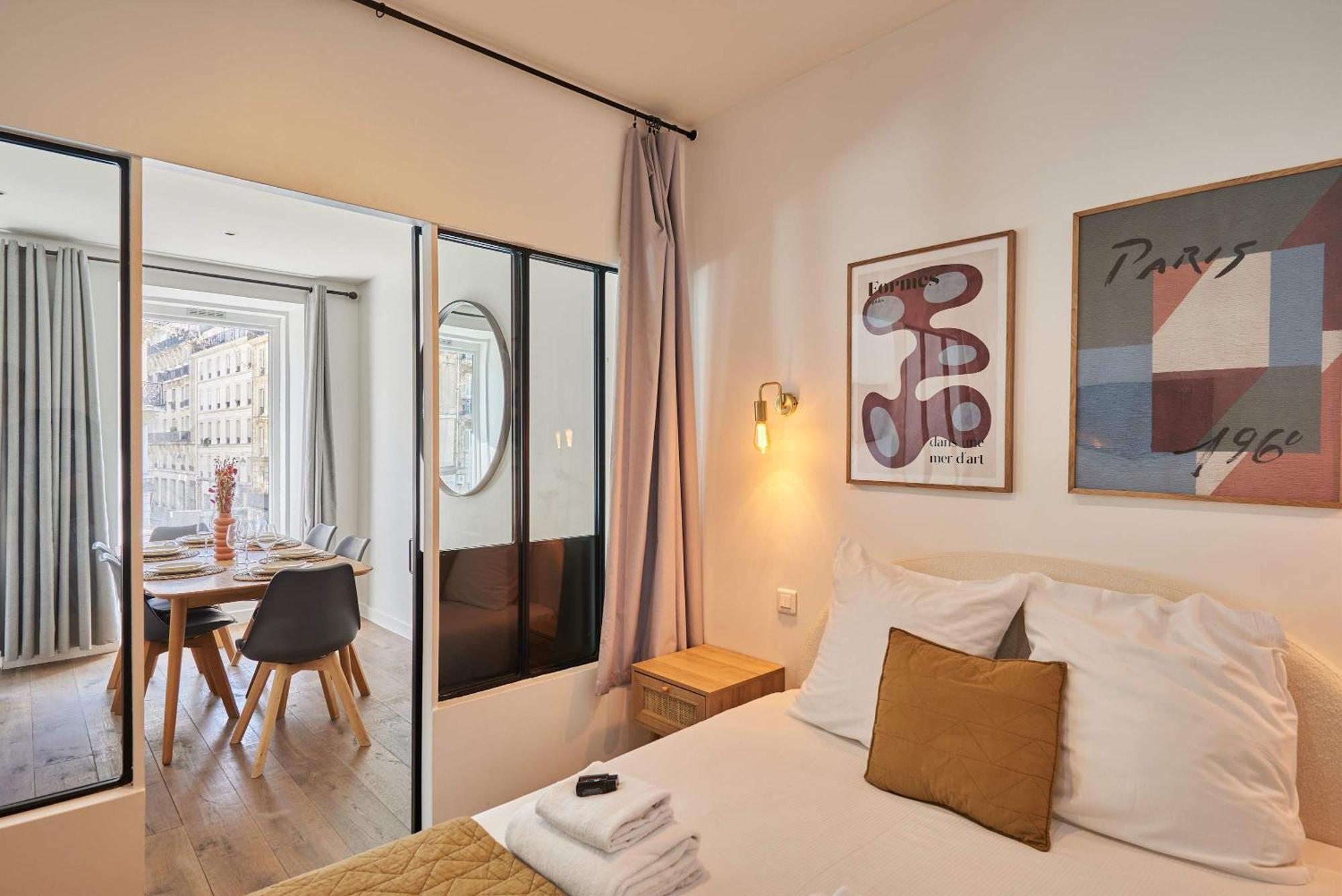 2 Bedrooms Center Of Apartment