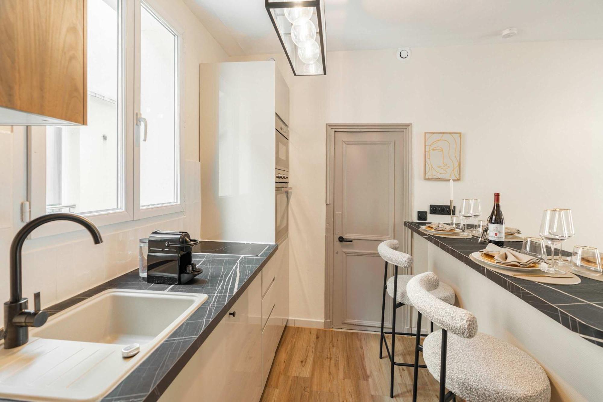 Near Porte De Versailles Apartment *
