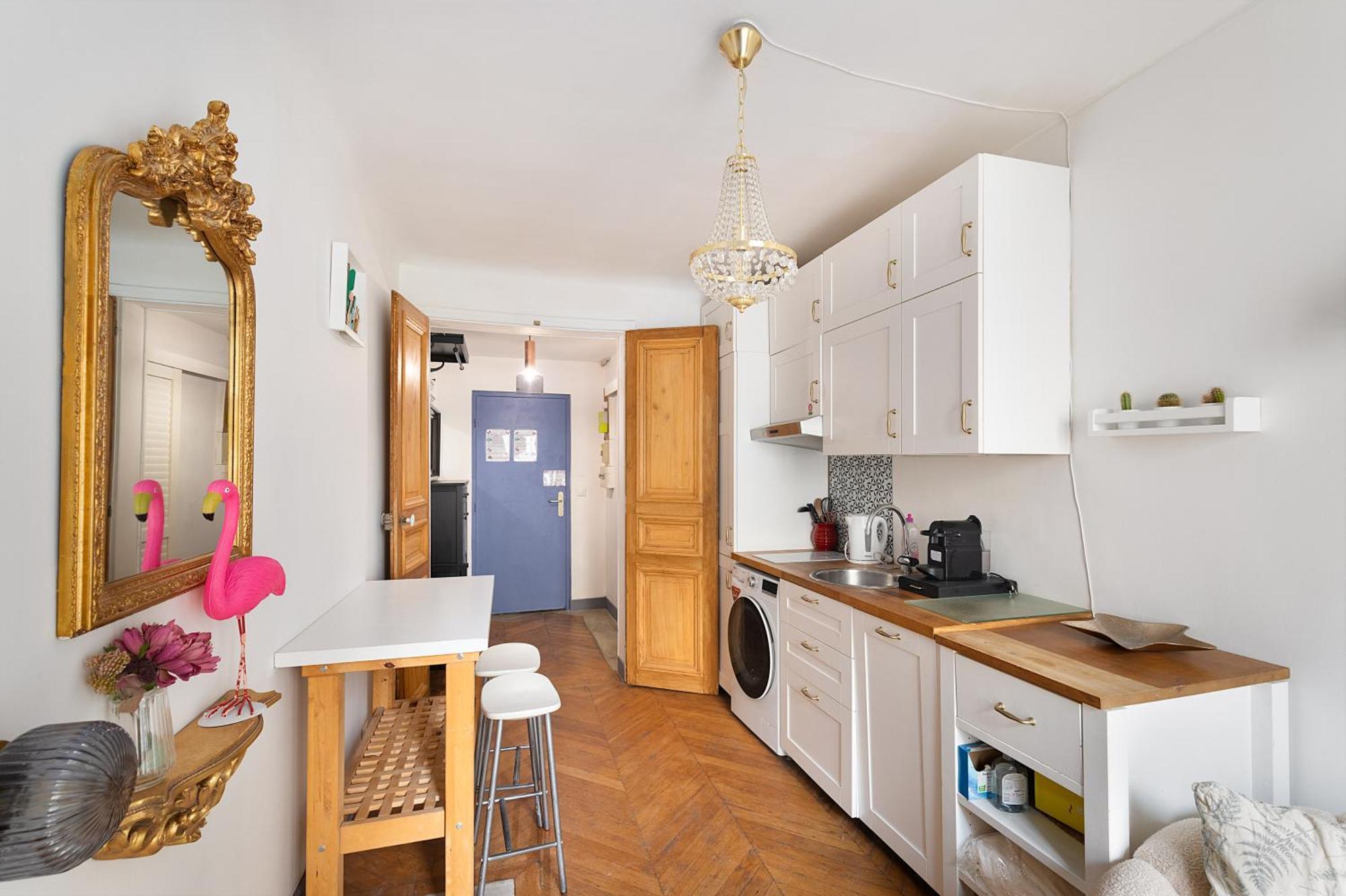 Haussmannian Elegance Close To Montmartre Paris