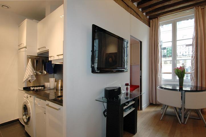 Holidaysinparis-bourg Tibourg Ii Apartment Paris