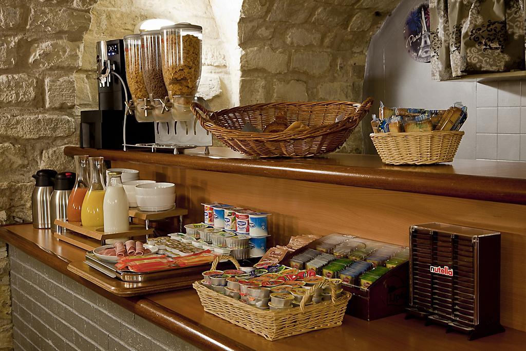 Jean Gabriel Montmartre Hotel 3*
