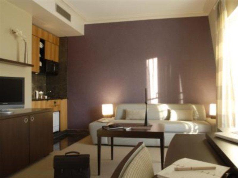 Adagio Haussmann Champs Elysées Appart hôtel 4*
