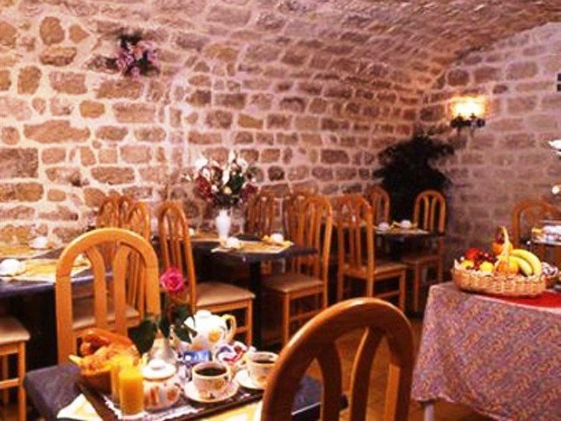 Hotel La Parizienne 3*