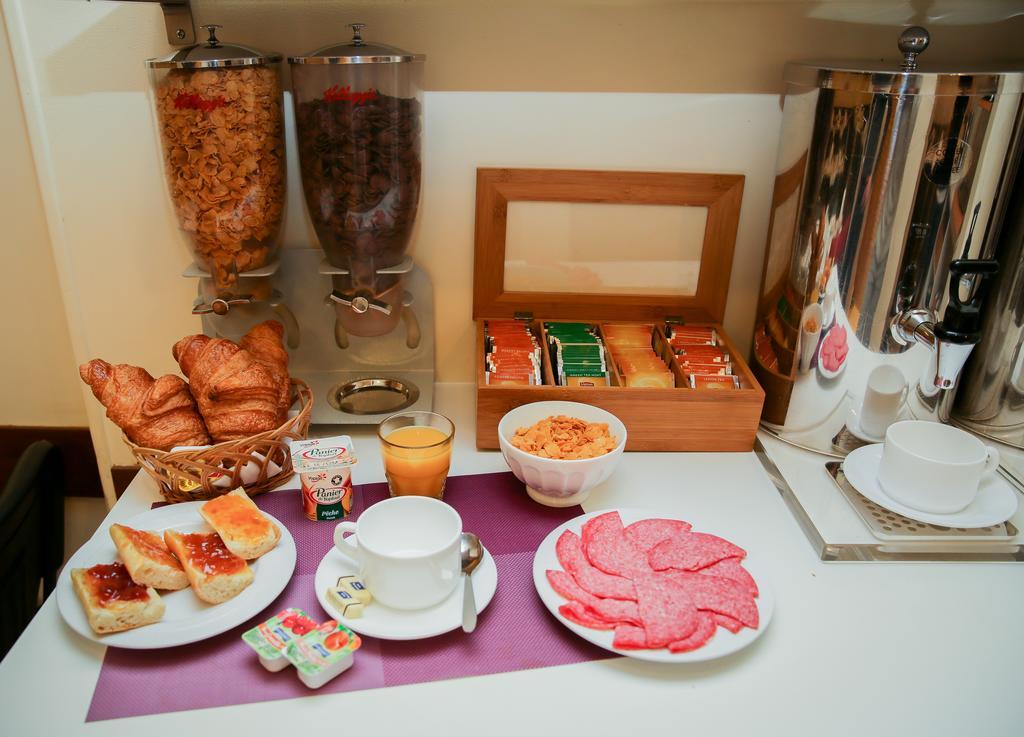 Amiot Hotel