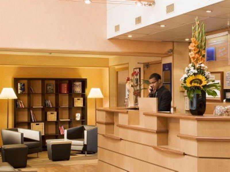 Hotel Timhotel Opera Madeleine Paris