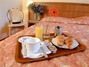Hotel Eiffel Petit Louvre 3*