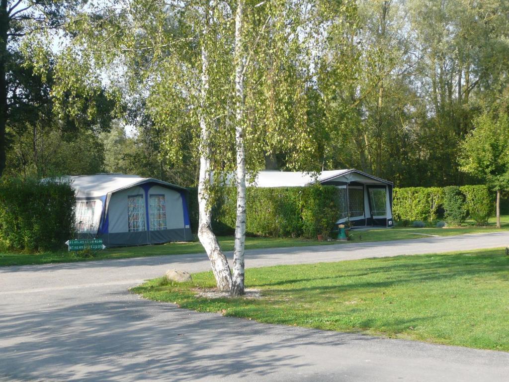 Camping Du Vivier Aux Carpes Campsite