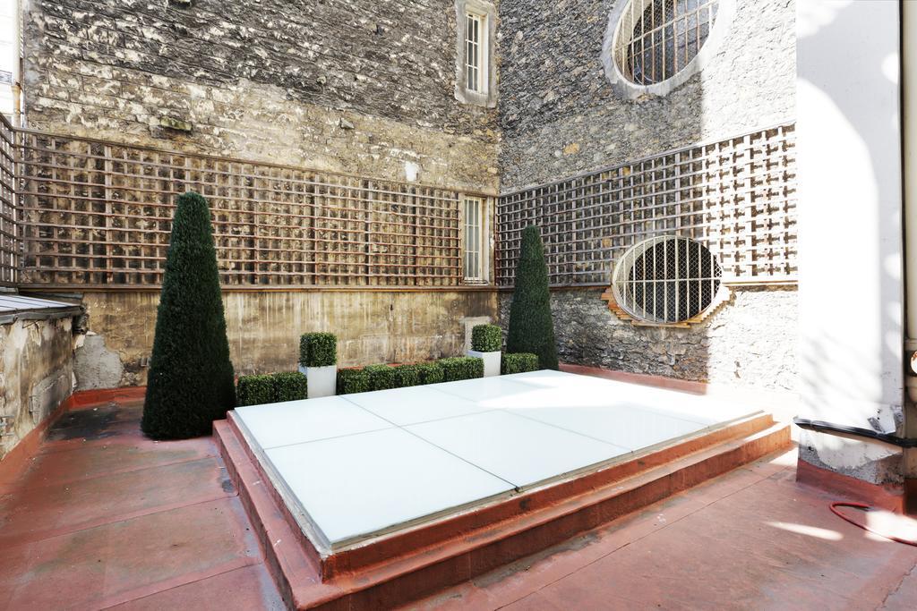 Terrace Matignon *