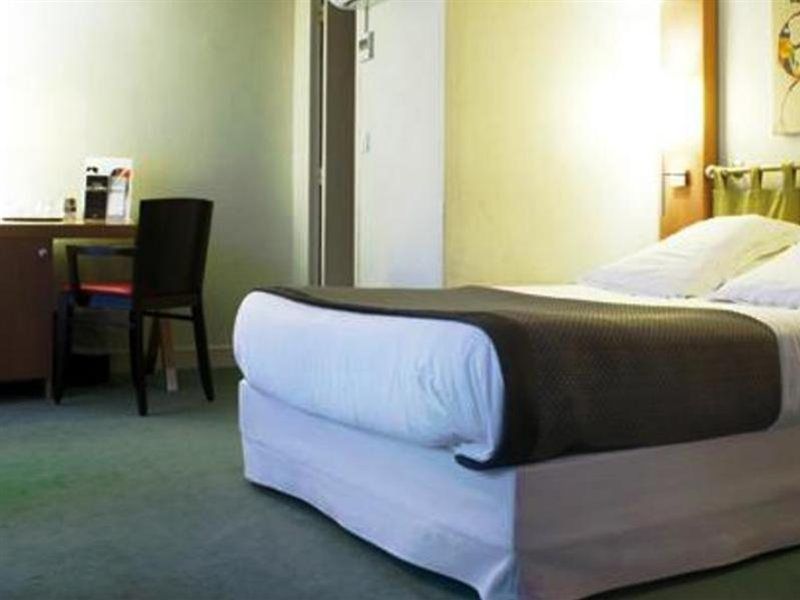 New Opera Hotel