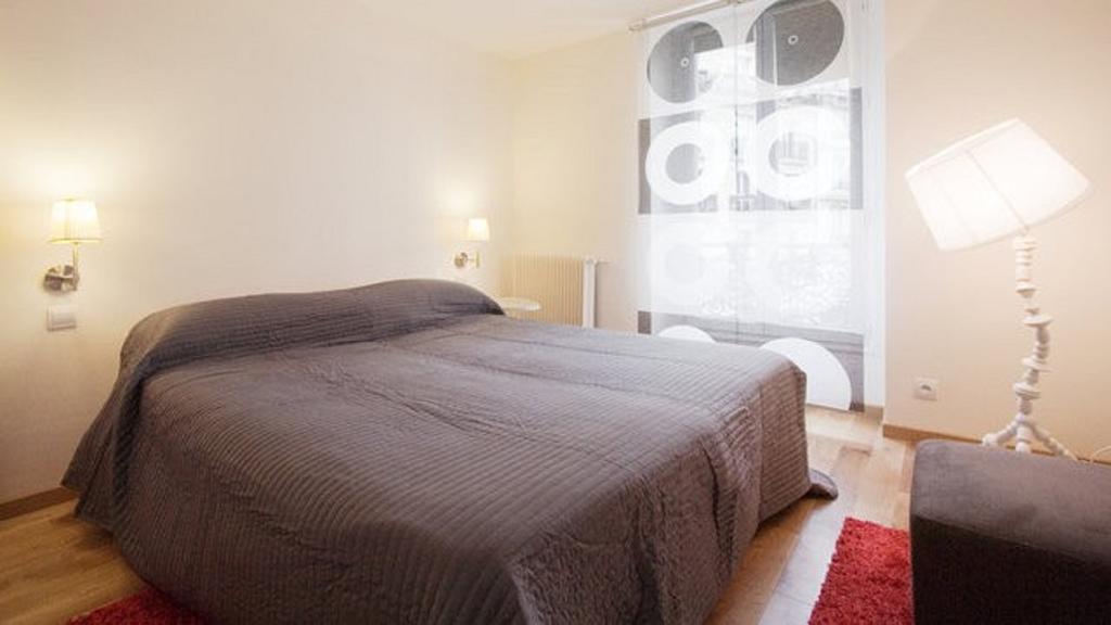 Appartement Montmartre Abbesses-artist Village Paris