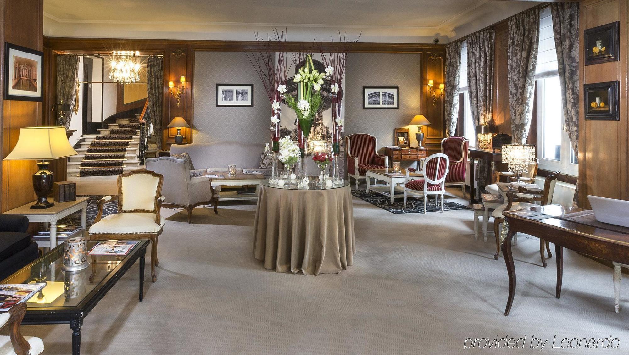 Claridge Hotel