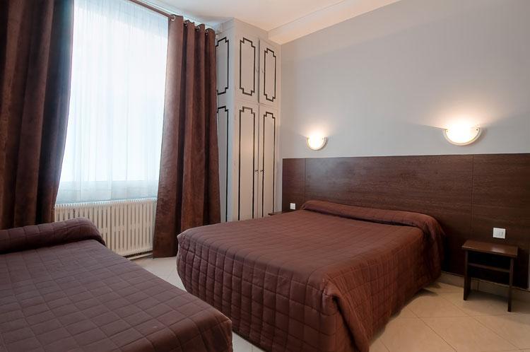 Hotel Saint Quentin Paris