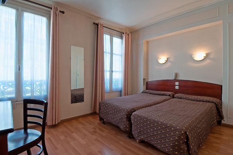 Saint Quentin 2* Paris