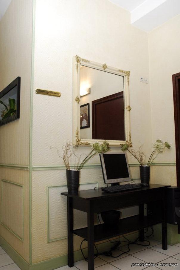 Wagram Hotel Paris