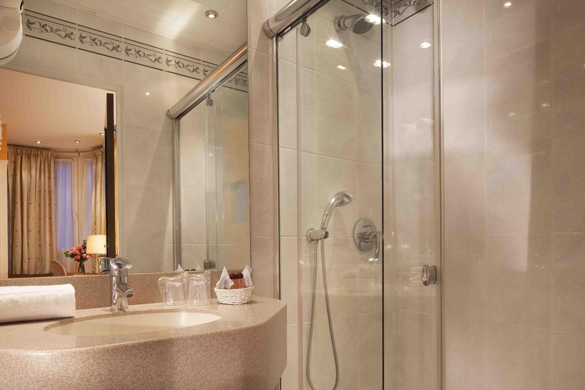 Hotel Cecilia Paris