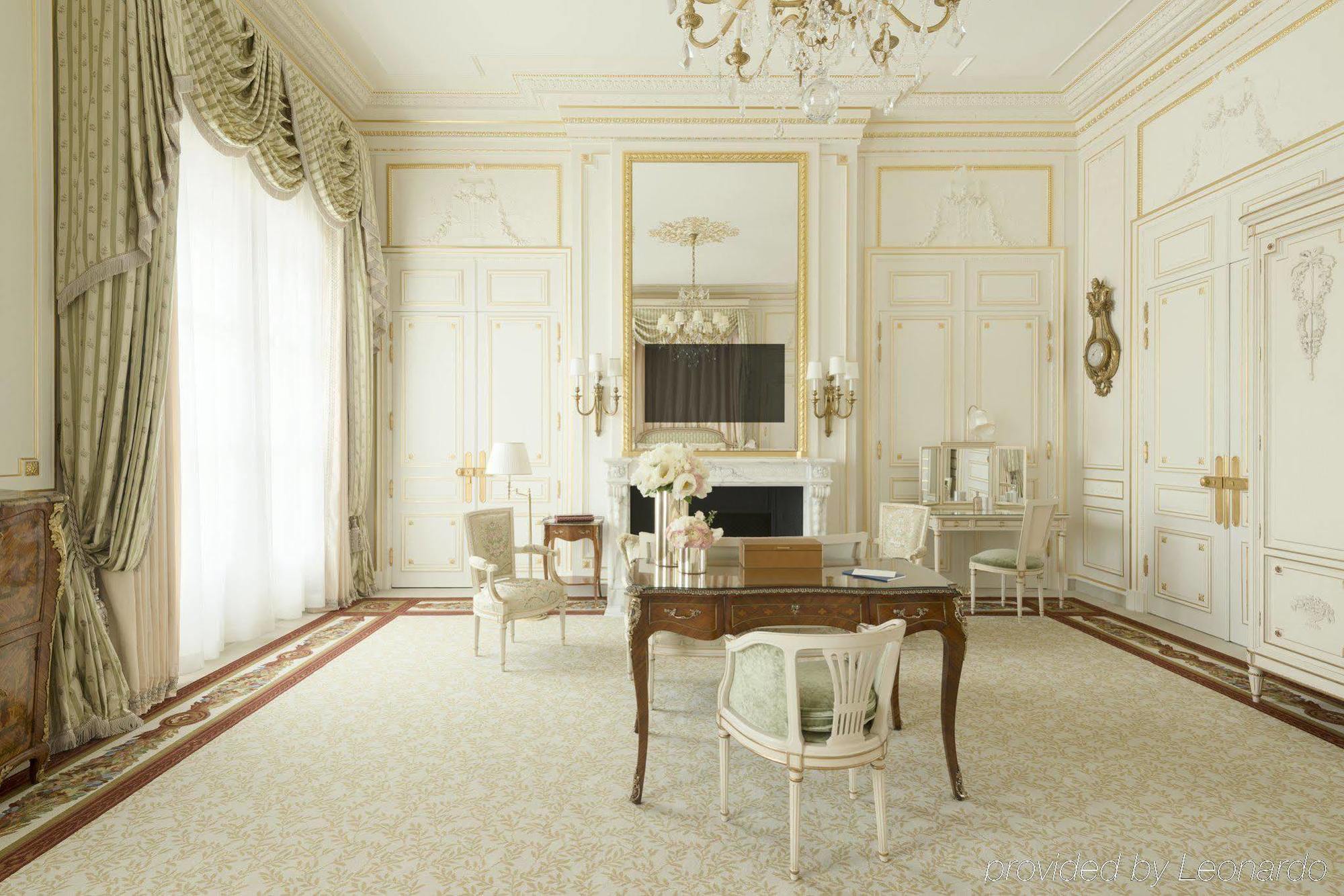 Ritz 5*