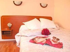Saint Quentin Hotel 2*