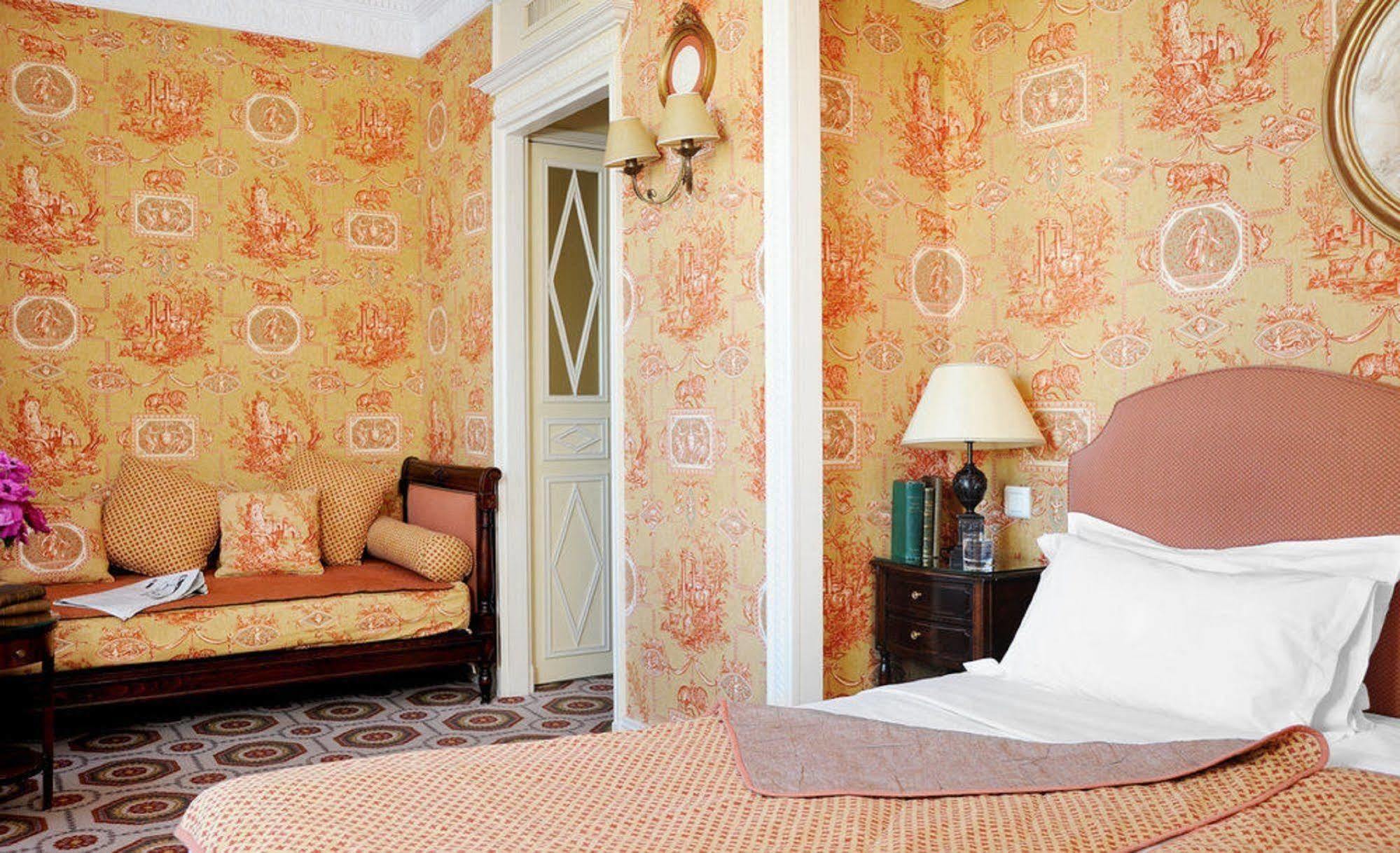 Hotel Des Grands Hommes Paris