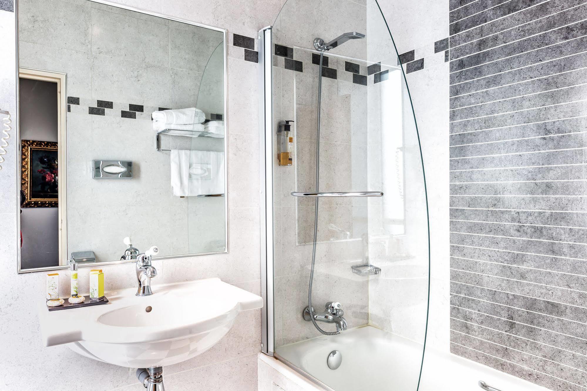 Hotel Le Regence Paris