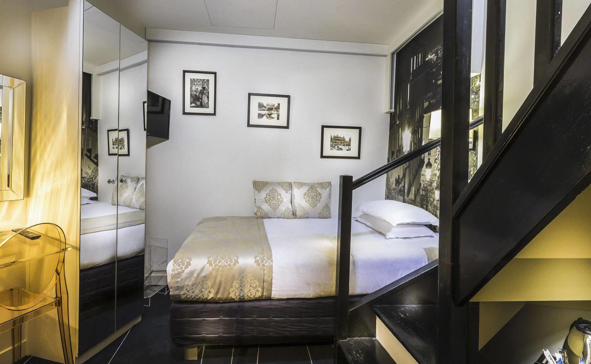 Ile De France Opera Hotel 3*