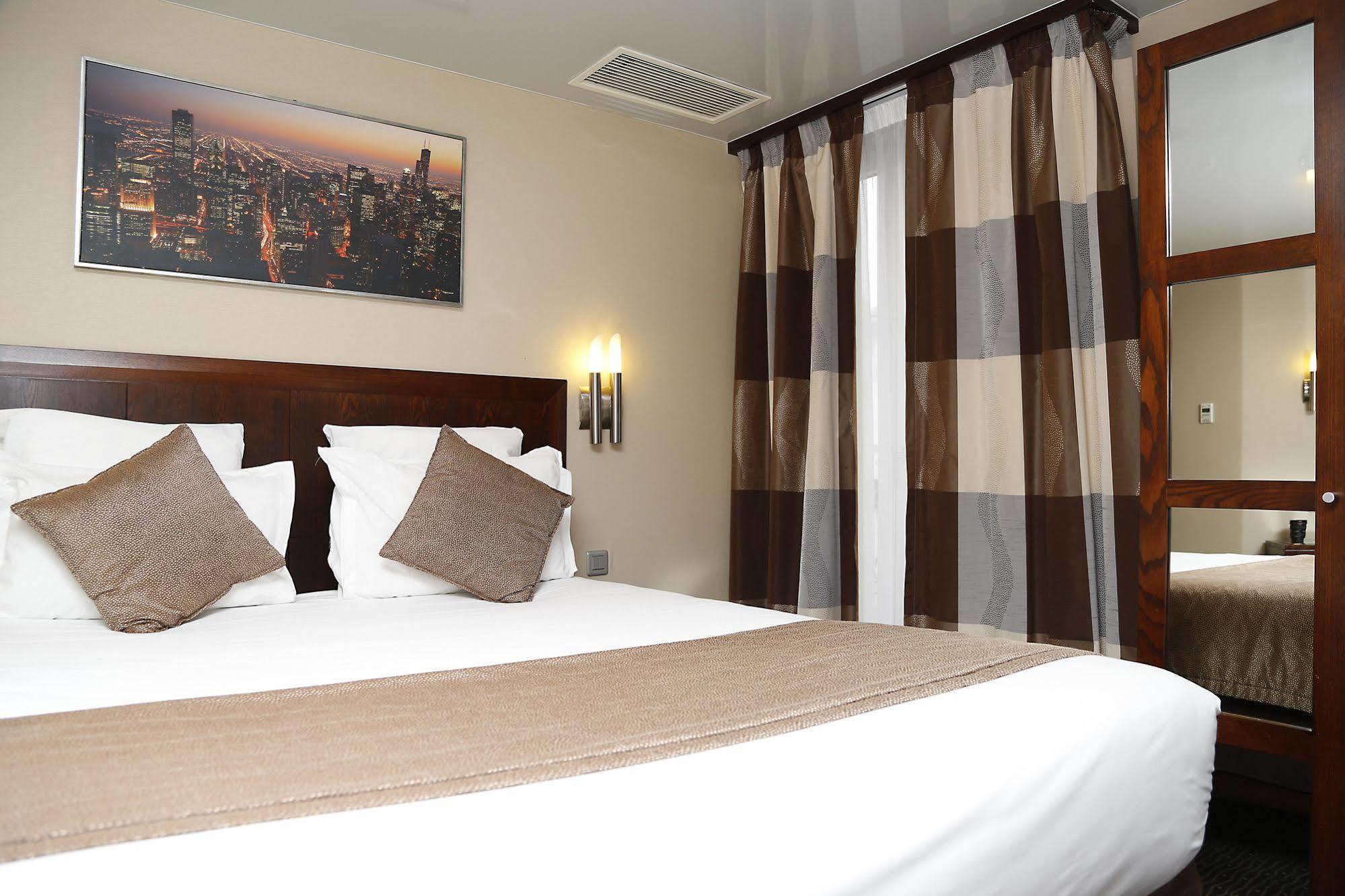 Hotel Grand Francais 3*