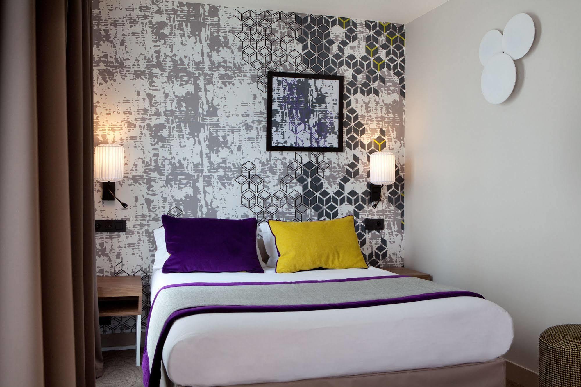 Hotel Des Nations Saint Germain 3*