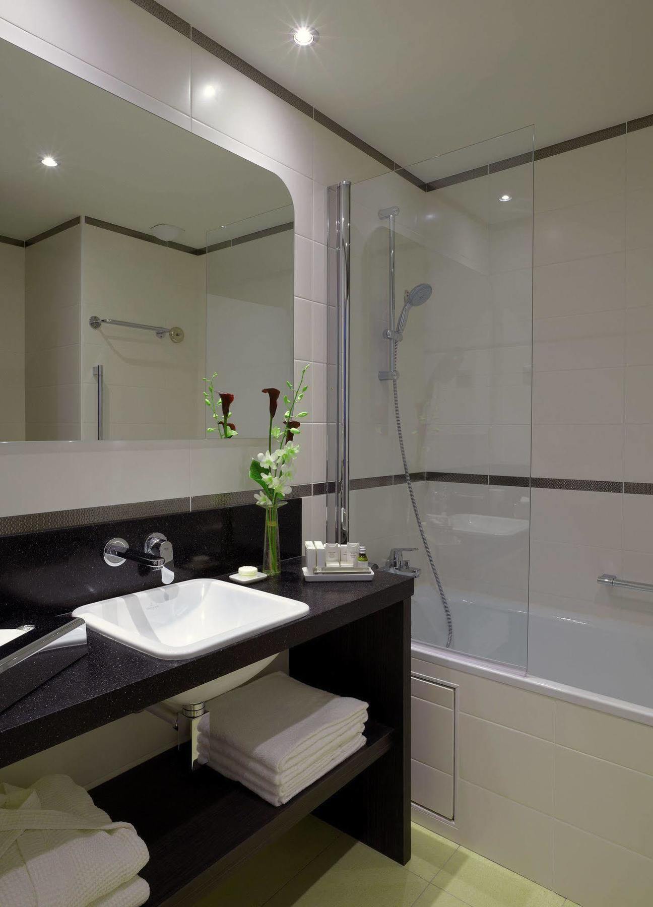 Citadines Tour Eiffel Aparthotel